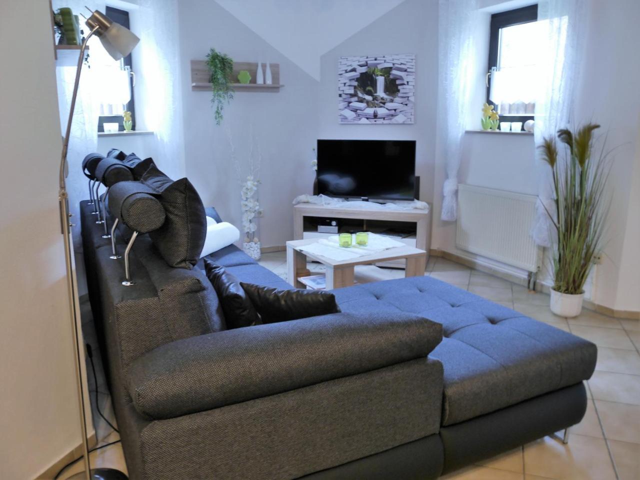 Ferienwohnung-Apartment Regnitztal ブッテンハイム エクステリア 写真