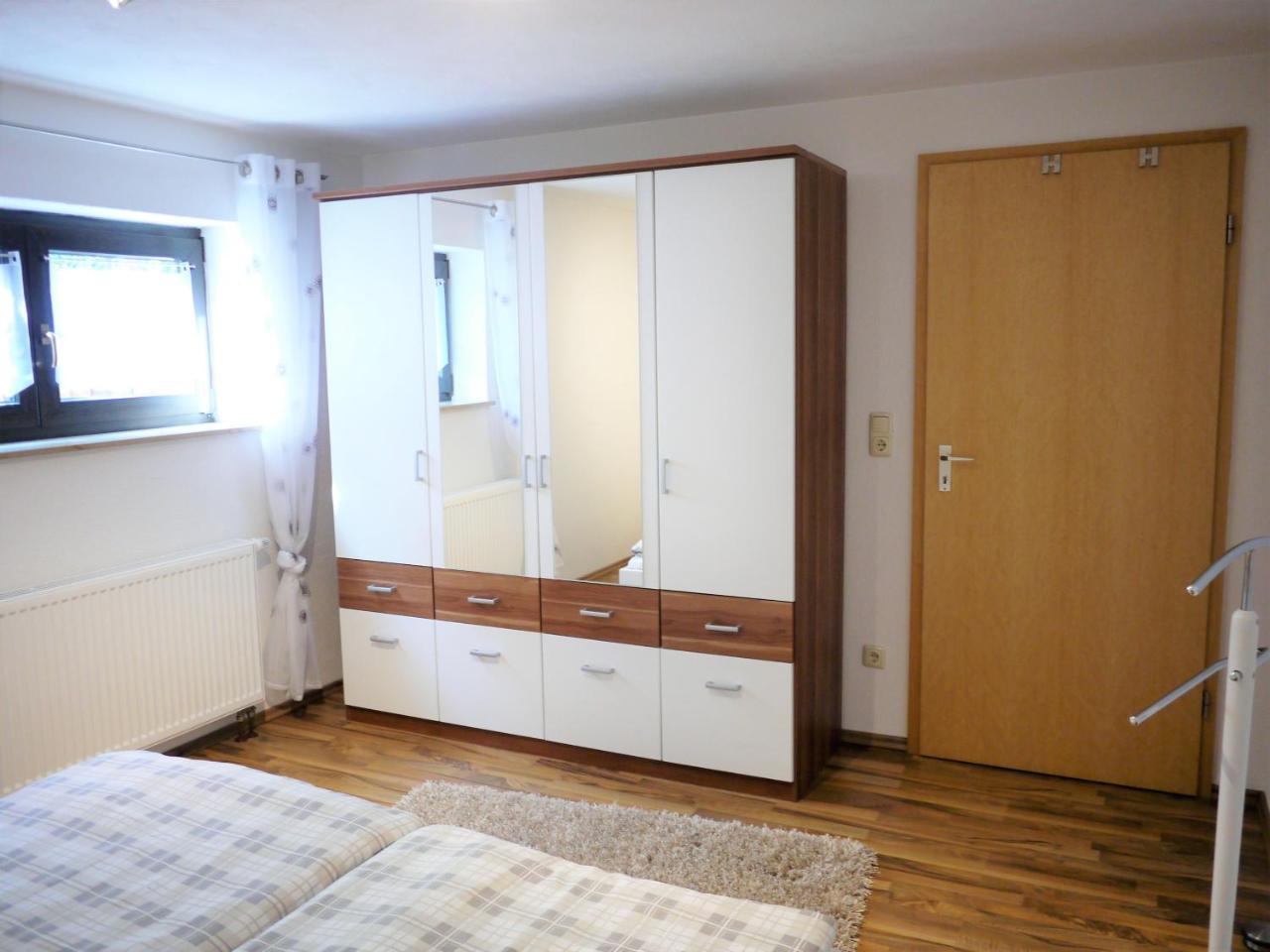 Ferienwohnung-Apartment Regnitztal ブッテンハイム エクステリア 写真
